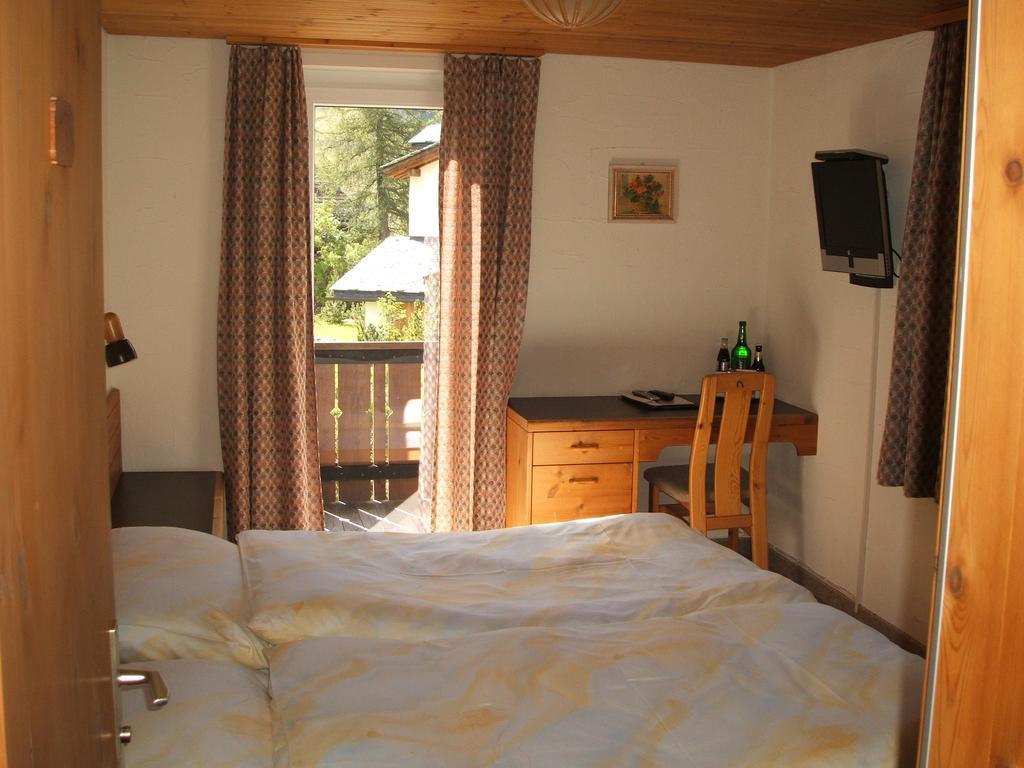 Hotel Erzhorn Arosa Zimmer foto
